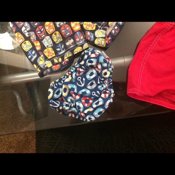 Swim shorts / shirts lot - Picture 5 of 8